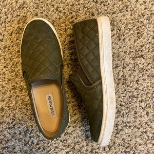 Steve Madden slip on shoes